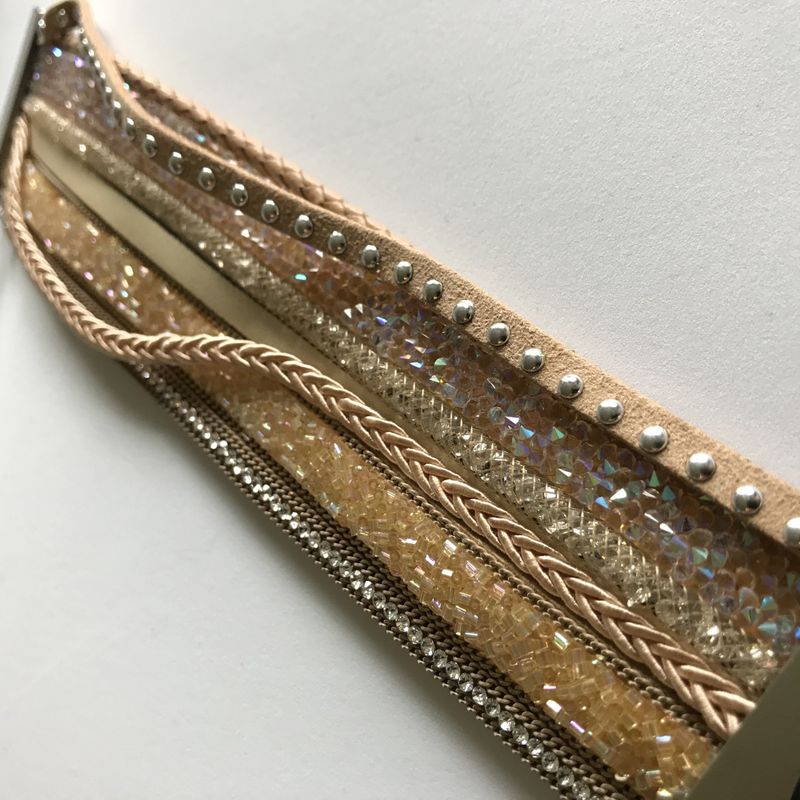 Bredt armbånd med magnetlås, beige 