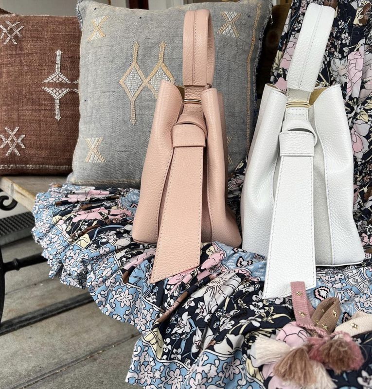 Lekker PUDDER-ROSA skinnveske med innerveske 